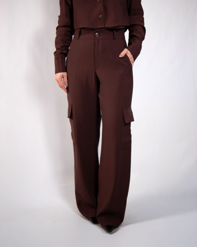 Calça Reisen Wide Leg Cargo Em Tecido Plano Marrom