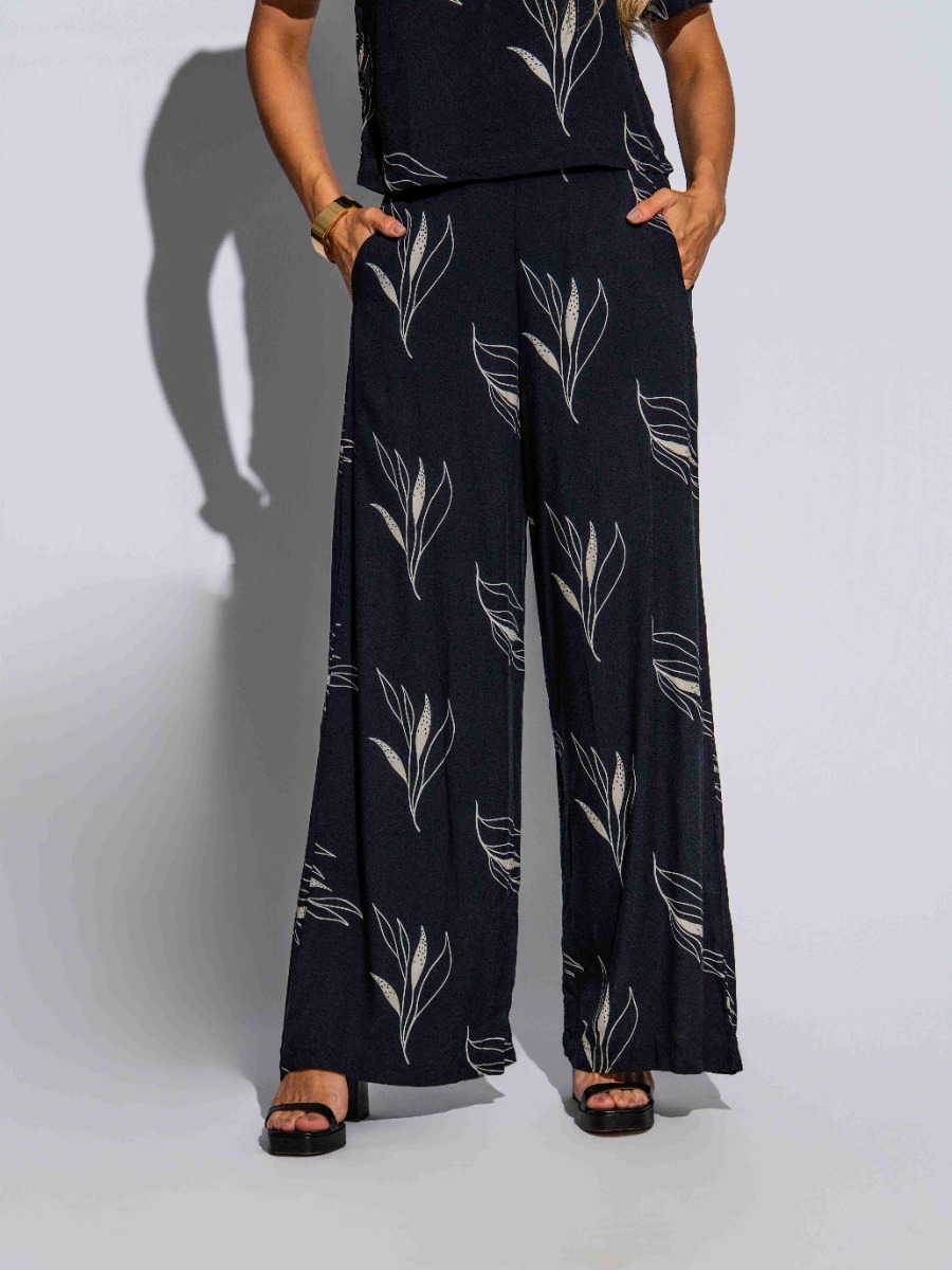 Calça Reisen Pantalona Estampada Preto