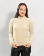 Blusa Reisen Tricô Leve Toque Peluciado Com Gola Areia