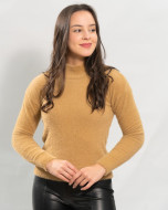 Blusa Reisen Tricô Leve Toque Peluciado Com Gola Bege