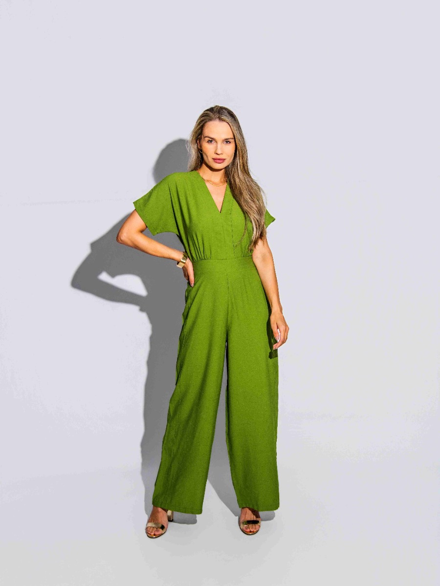 Macac&atilde;o Reisen Manga Curta Decote V Verde