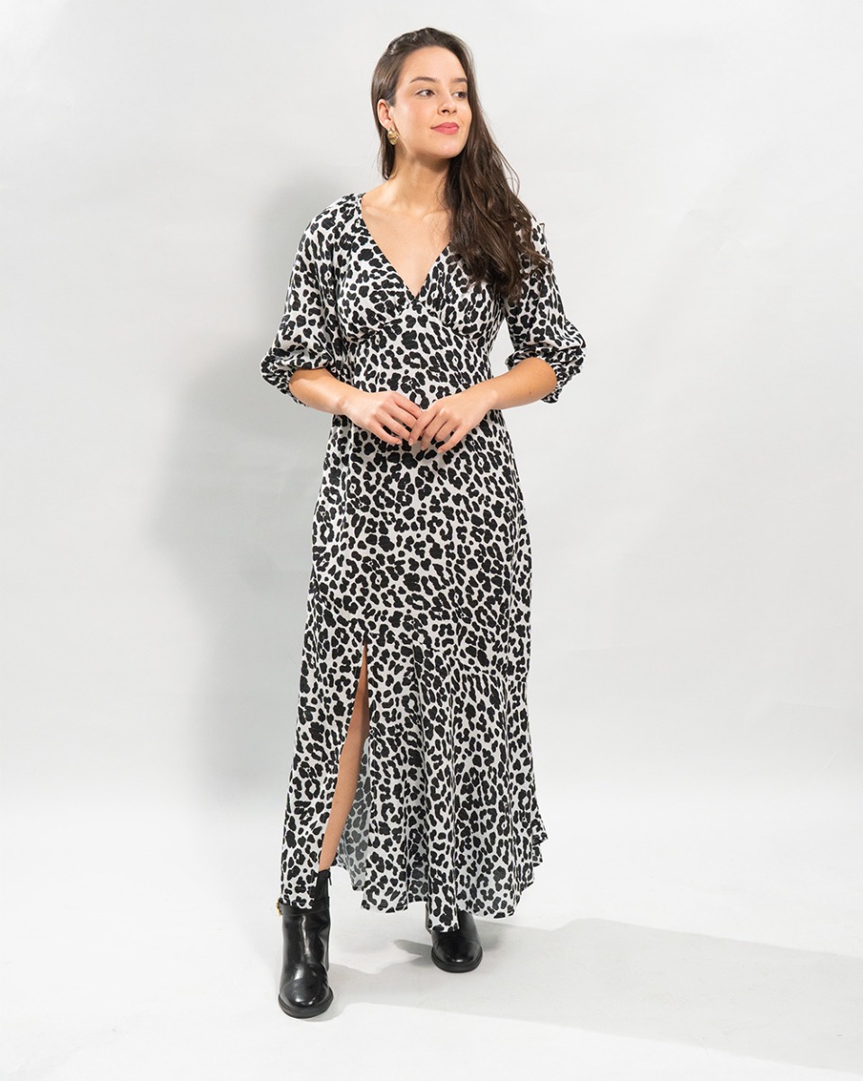 Vestido Reisen Manga Longa Decote V Midi Estampado Onça