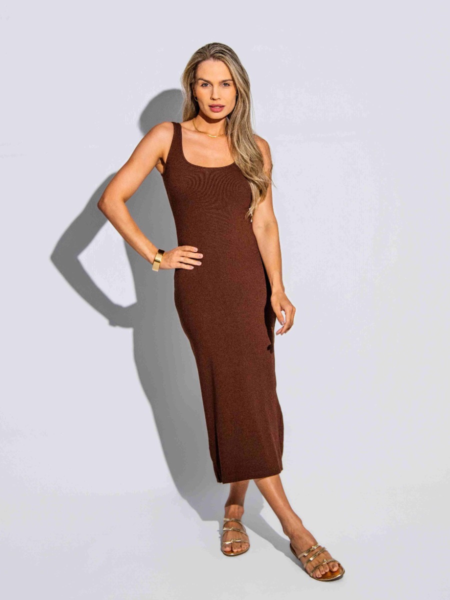 Vestido Regata Reisen Midi Decote Quadrado Canelado Marrom